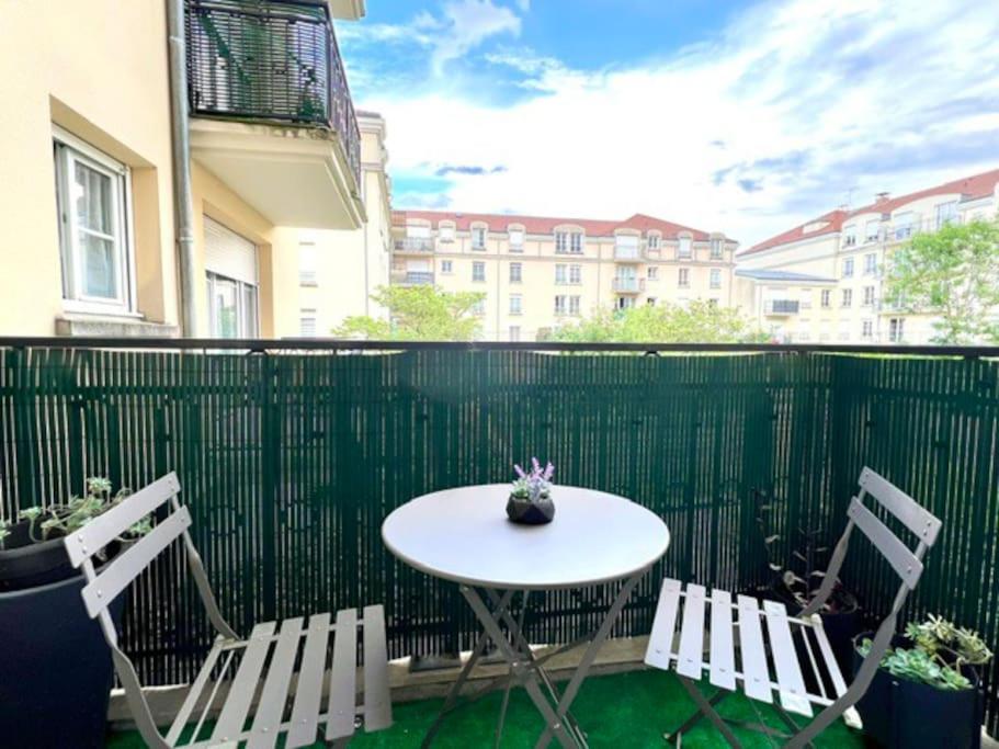 Appartement En Centre-Ville Bussy-Saint-Georges Dış mekan fotoğraf